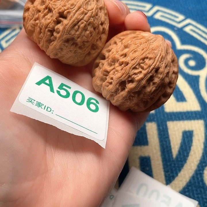 文玩核桃把件泥鳅