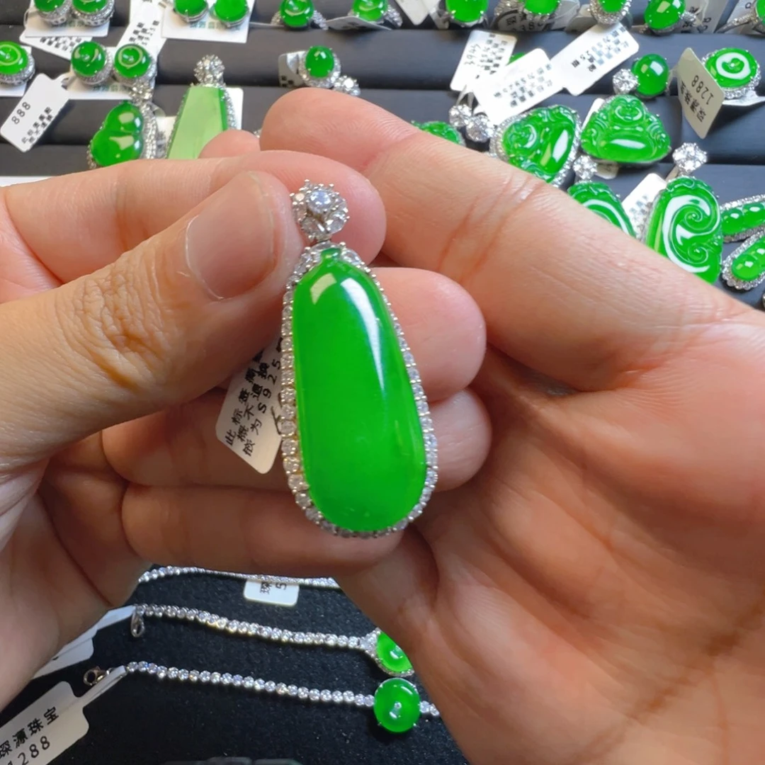 翡翠银S925镶嵌颈饰