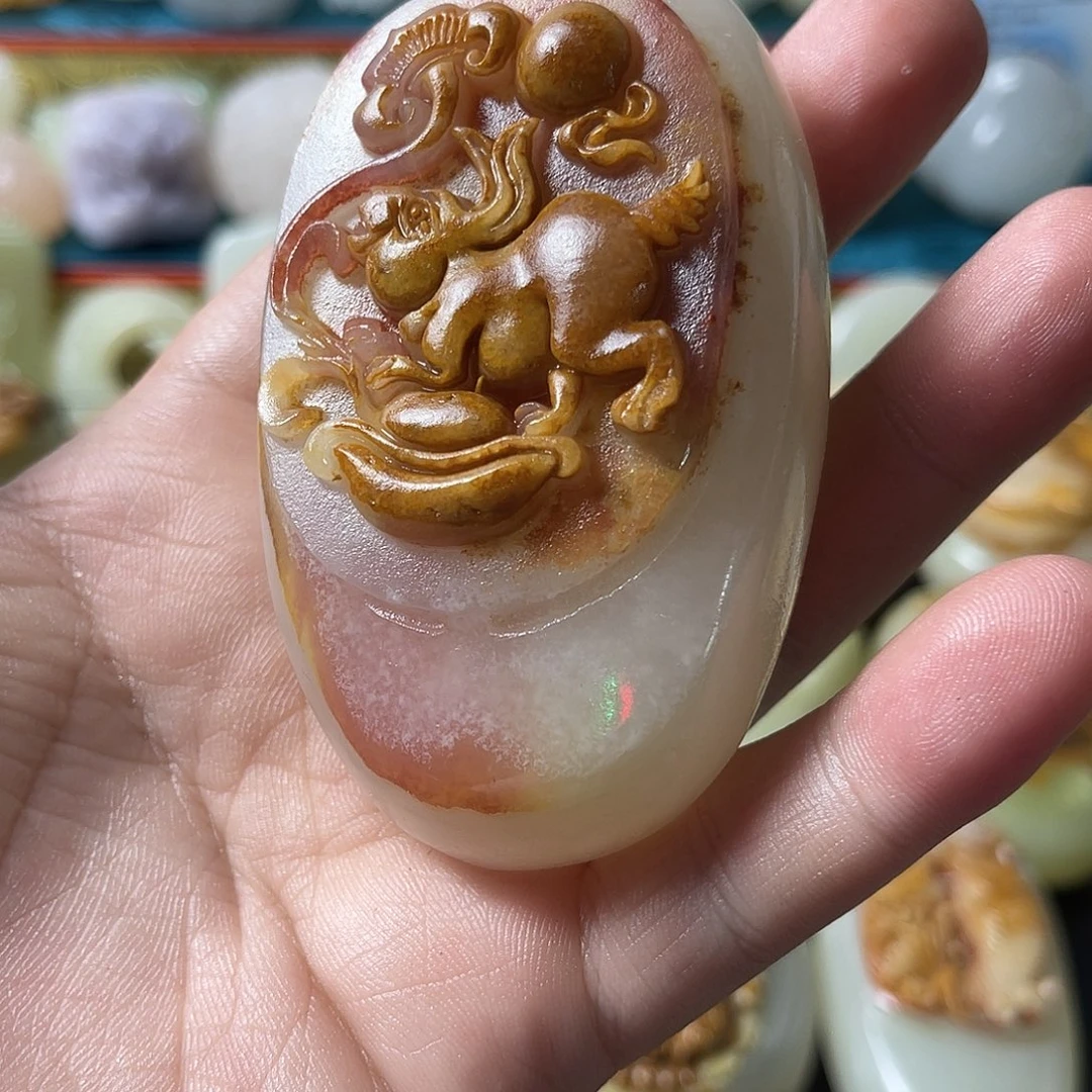 博***览石材天然方解石手把件不退换