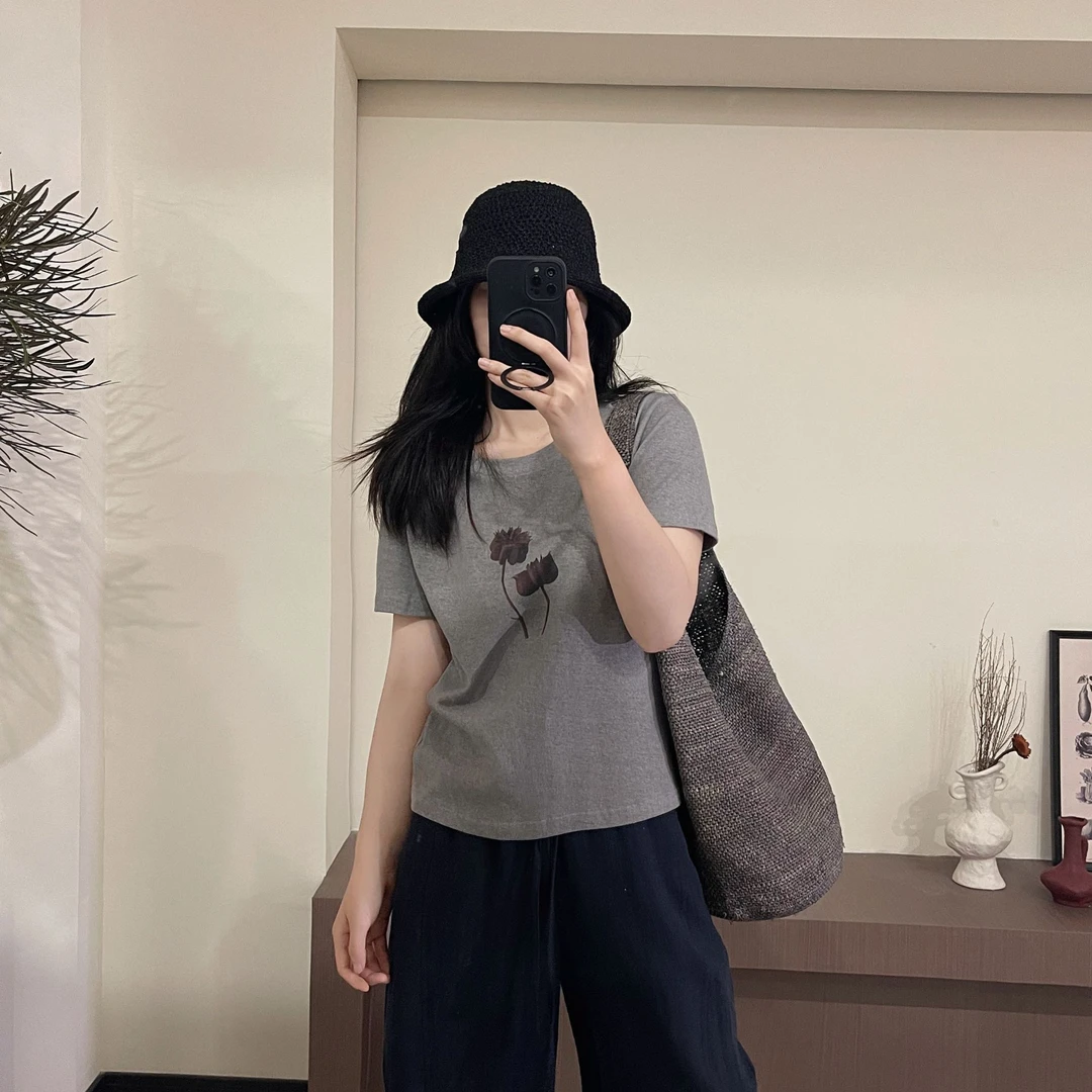 韩系休闲舒适减龄百搭宽松高级设计气质短袖T恤女-M25201460