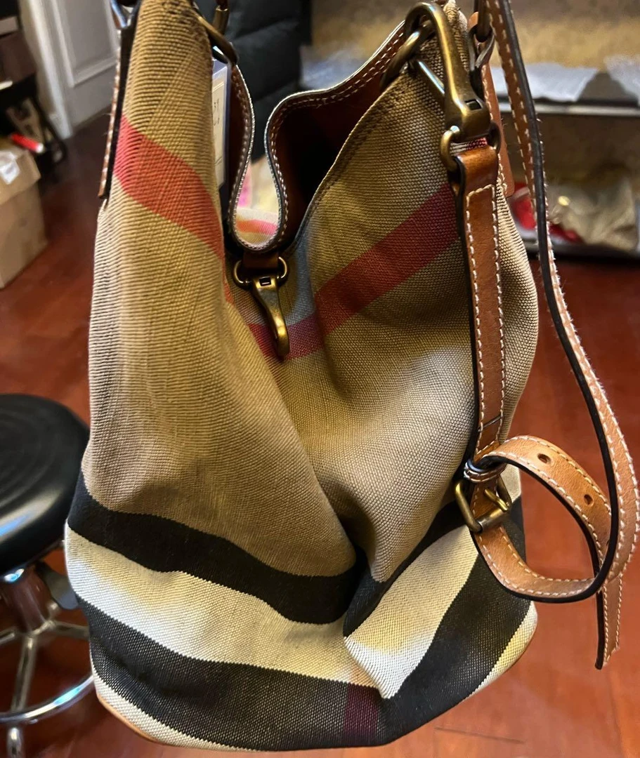 95新 Burberry单肩包 20239