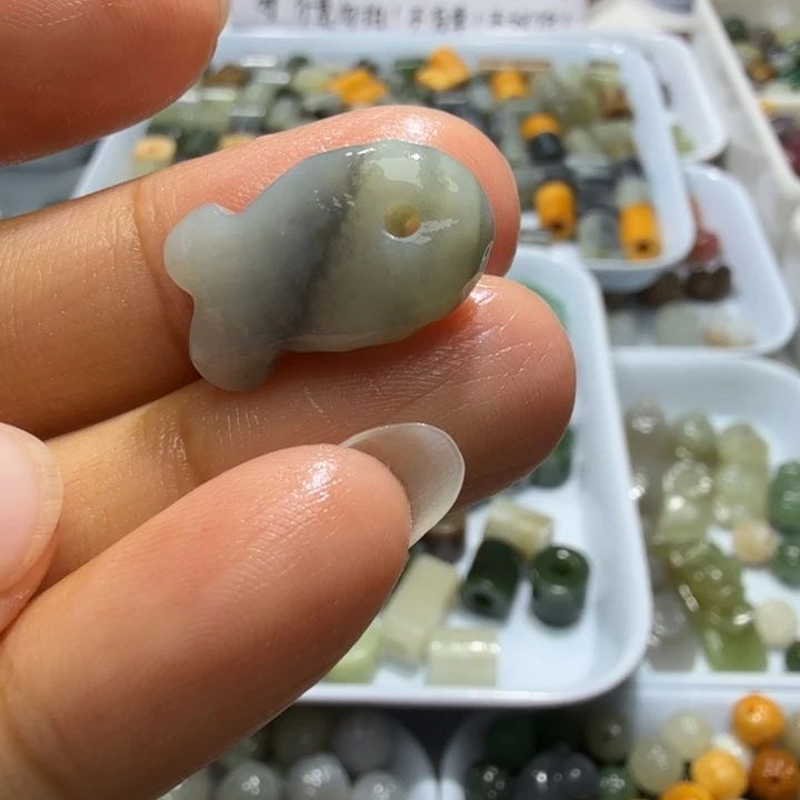 未镶嵌和田玉珠宝半成品