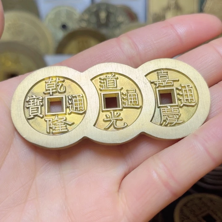 铜现代工艺雕母乾道嘉