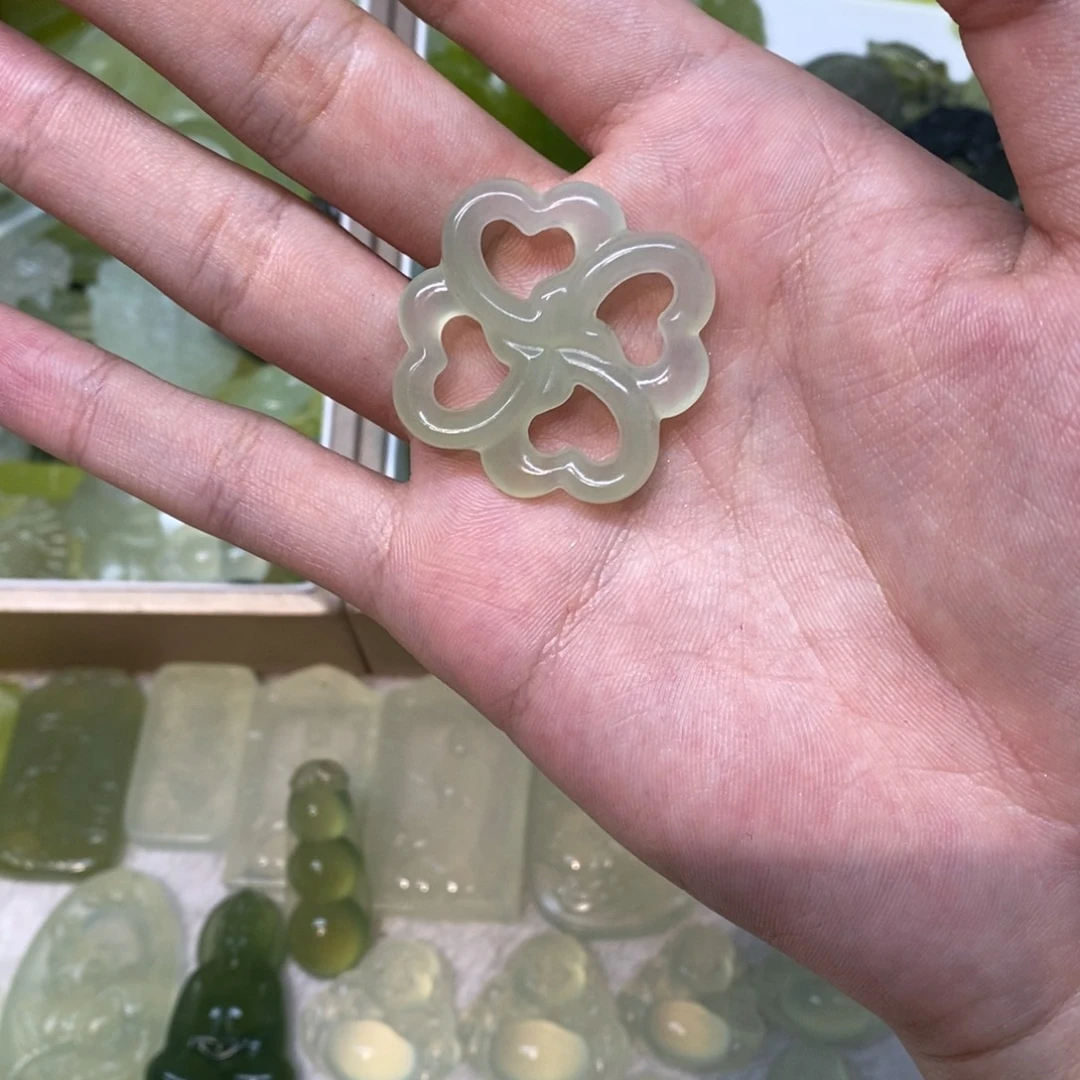 岫玉未镶嵌吊坠(不含链)两单包邮