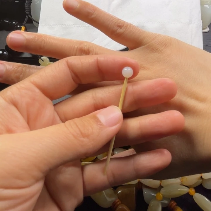 和田玉颈饰未镶嵌呵*