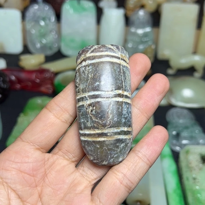 滴血莲花菩提吊坠精美图片