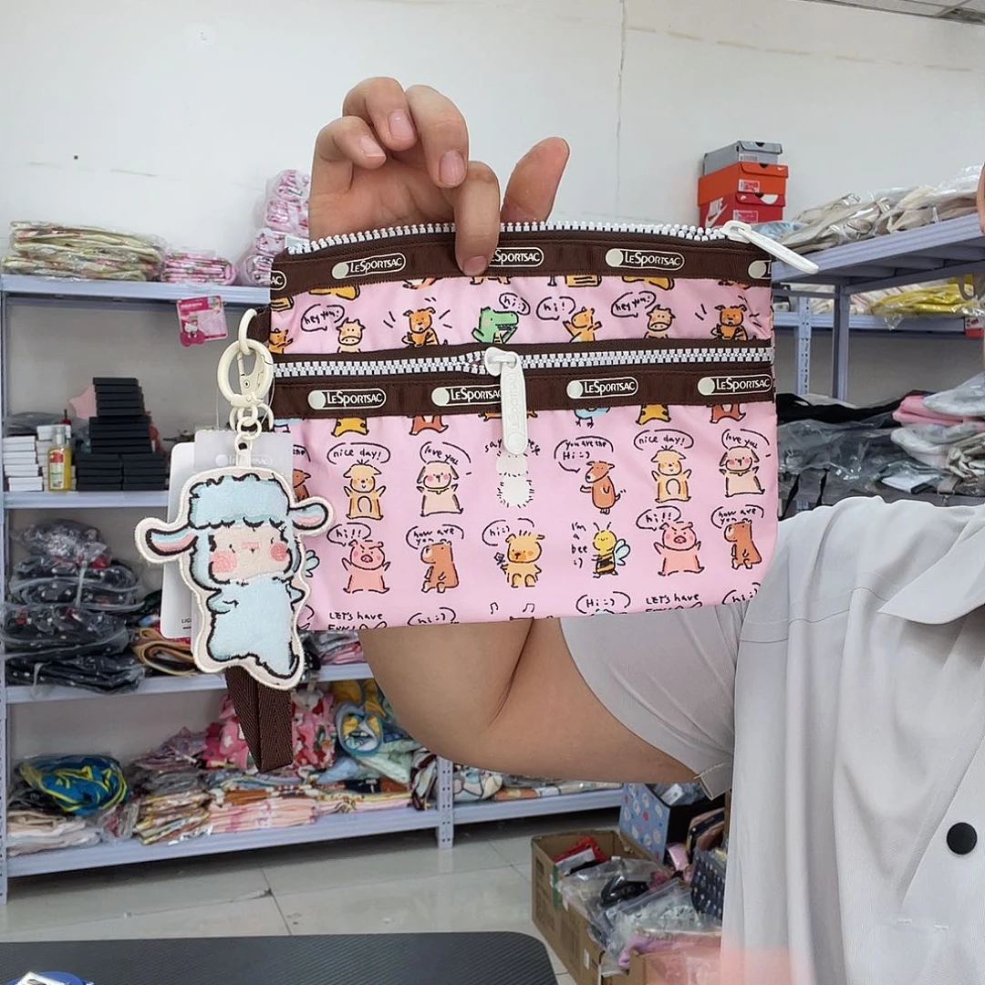 PU化妆包等各种产品