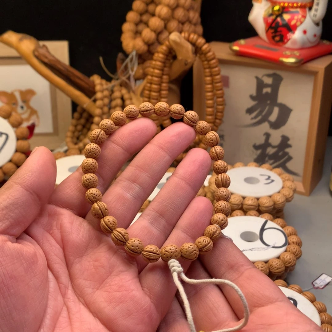 桃核手串【憨憨】0.9小桃核手持