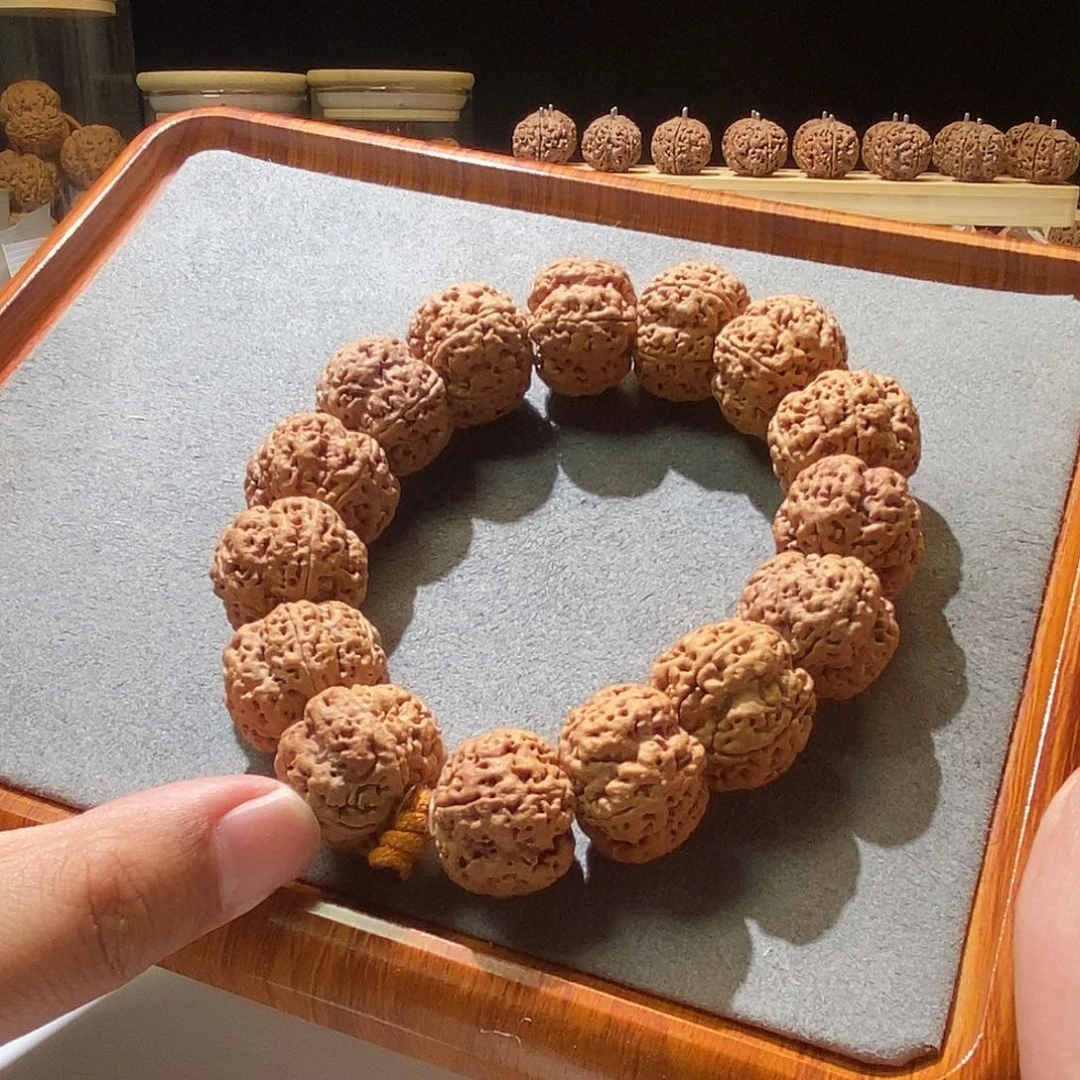 吊坠金刚菩提粱方墩傲雪梅花25mm