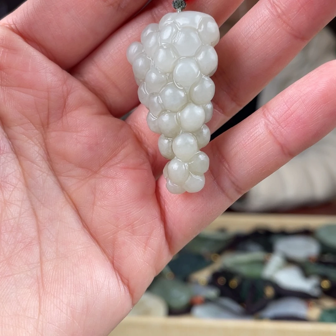 和田玉（糖玉）未镶嵌颈饰