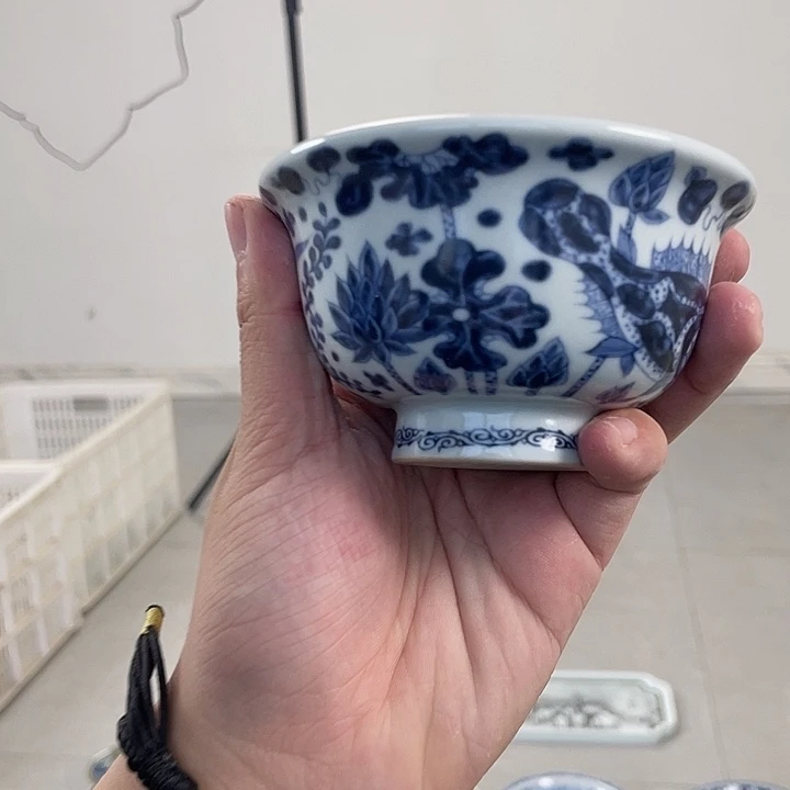 瓷片景德镇青花鱼藻纹主人杯