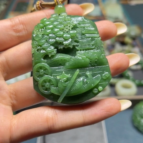 和田玉未镶嵌颈饰