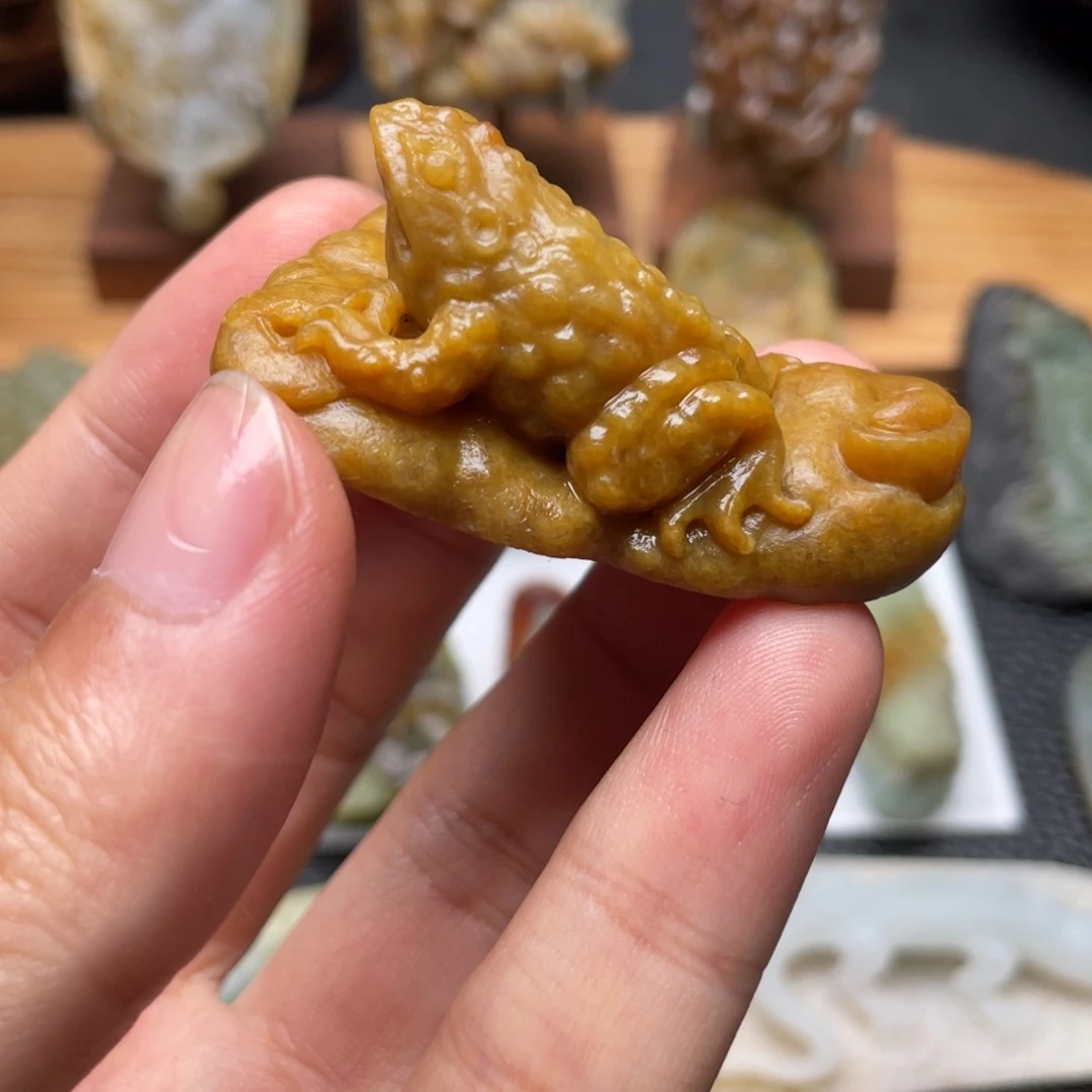 定制翡翠未镶嵌翡翠