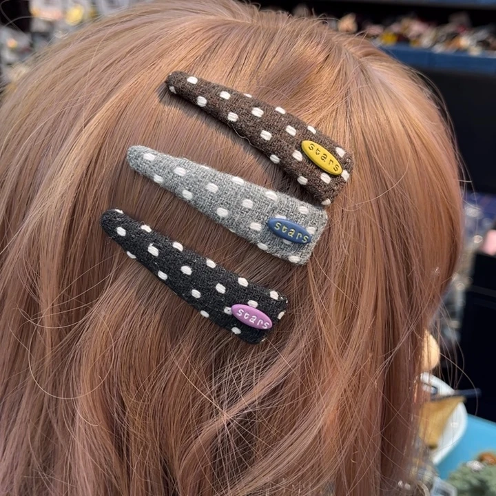 布艺铁合金发夹一支，下单备注颜色