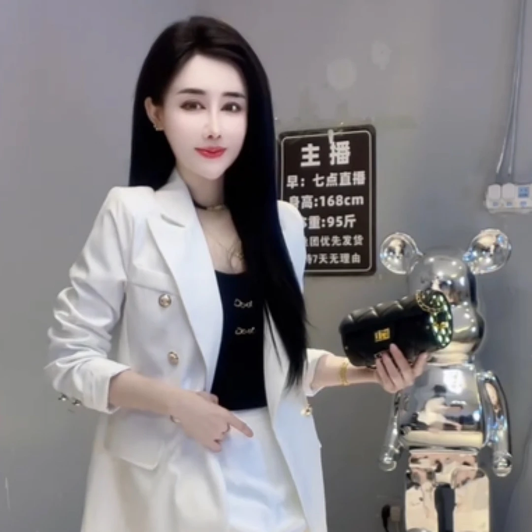 676款韩版西服+裤裙（套裙）