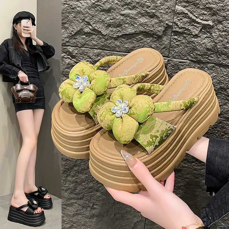 厚底增高拖鞋女2025年夏季新款爆款超火小个子松糕一字拖鞋百搭潮