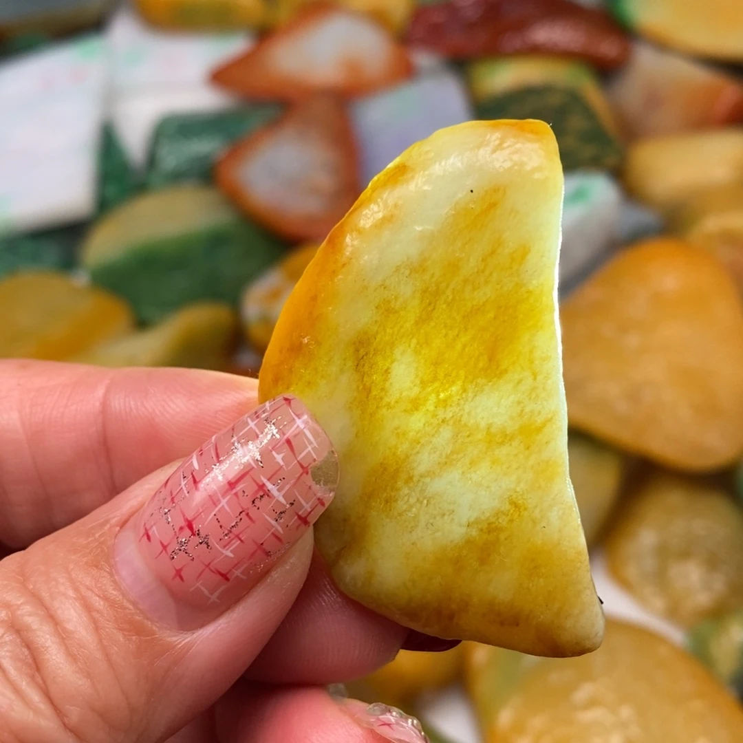 翡翠颈饰未镶嵌随*～