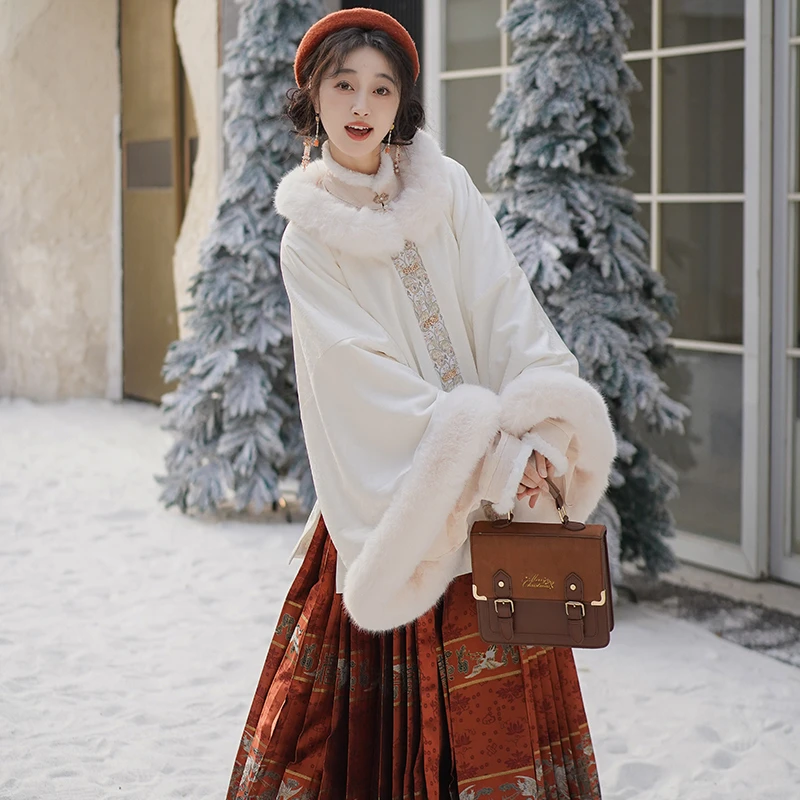 鹿鸣溪原创汉服昭君袄明制圆领对襟上衣新中式日常款冬季加绒外套