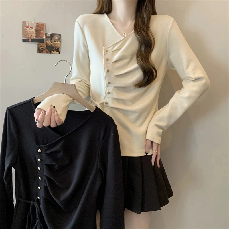 青青家 V领洋气小衫