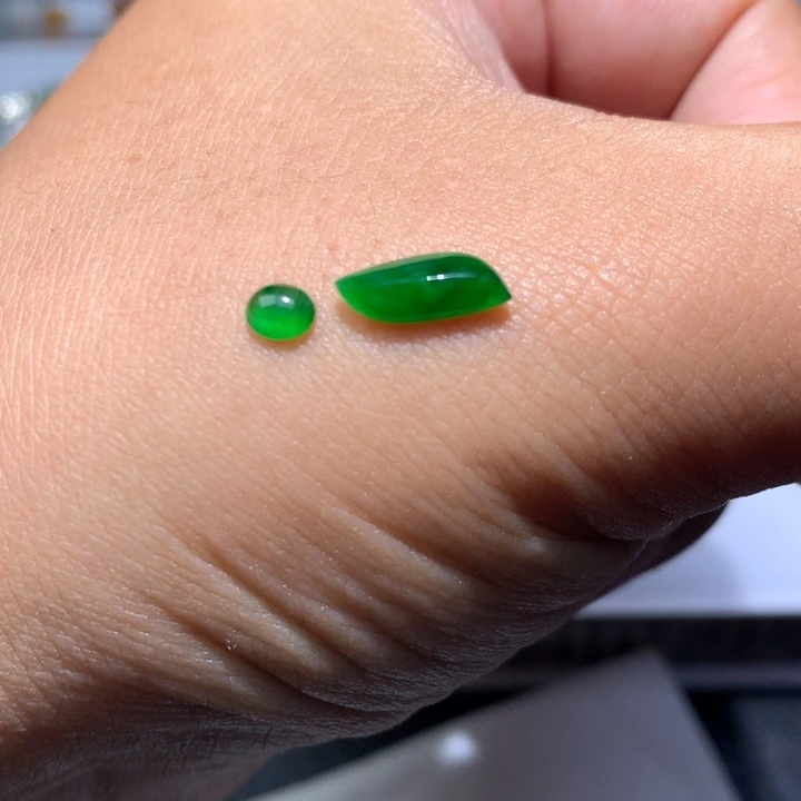 定制翡翠未镶嵌翡翠