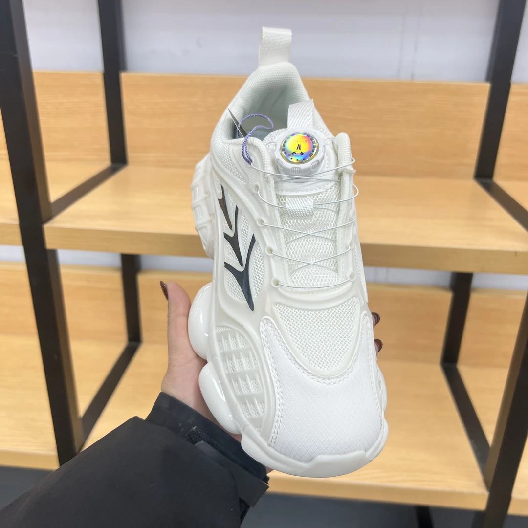 【二姐店铺】5111新款高端时尚潮流百搭休闲鞋