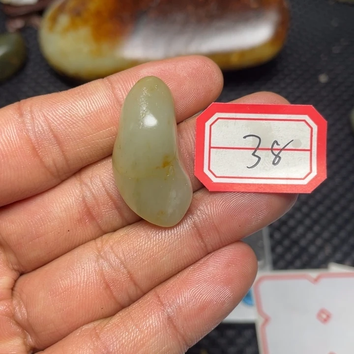 颈饰未镶嵌和田玉38