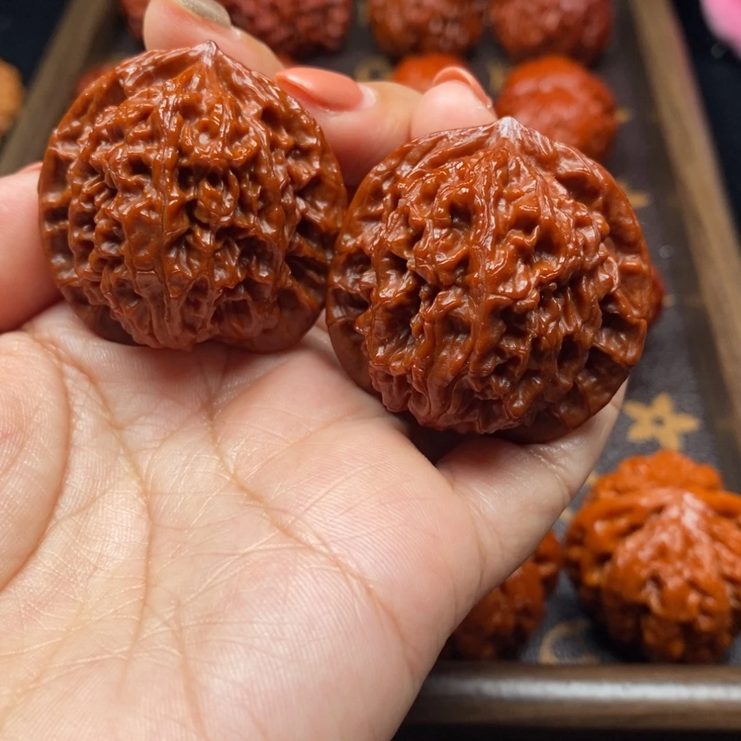 文玩核桃吊坠麒麟墨8号