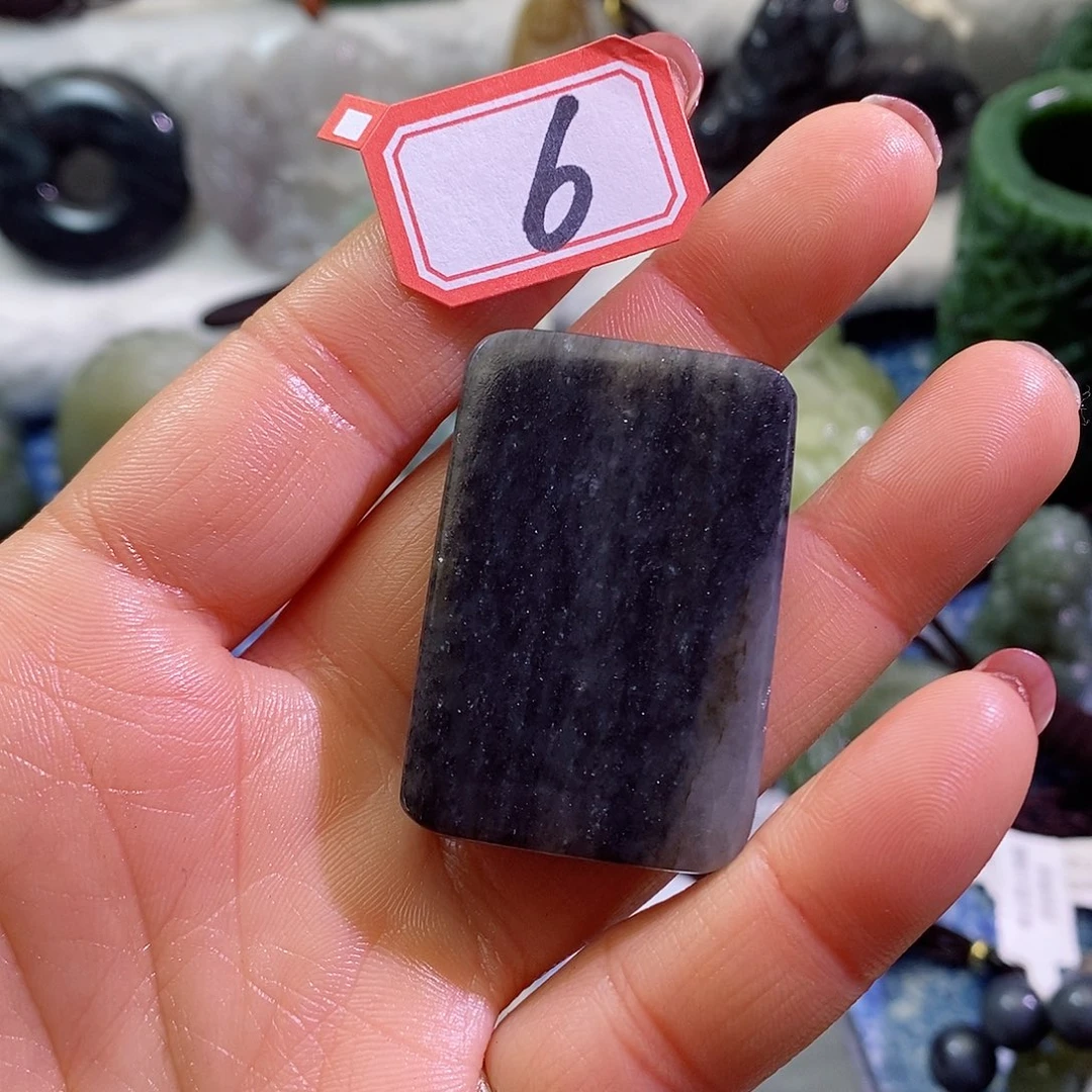 和田玉（糖玉）颈饰足铂镶嵌