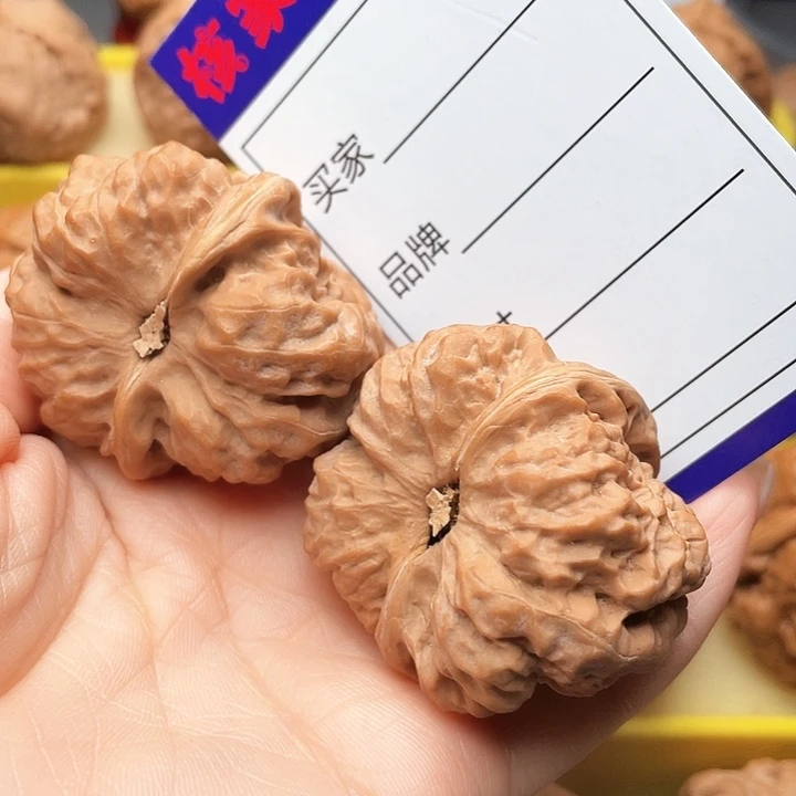 吊坠文玩核桃一*勺蛤蟆头