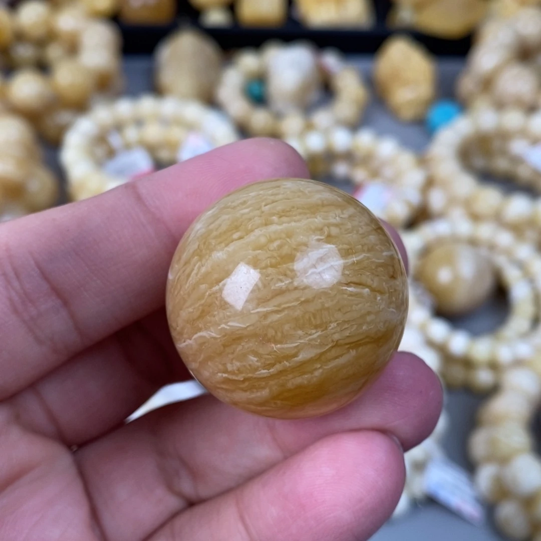 蜜蜡未镶嵌珠宝奇石21.6g 33.7mm