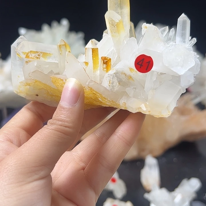 未镶嵌水晶珠宝半成品