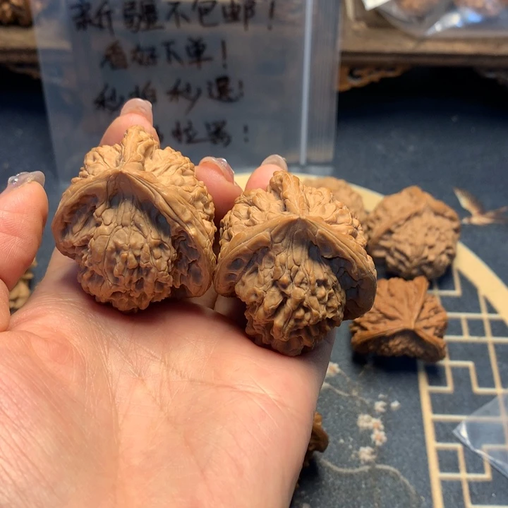 棒***荐大叶紫檀（黑酸枝木类）核桃