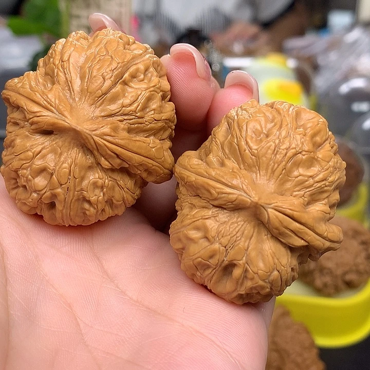 文玩核桃吊坠44元宝