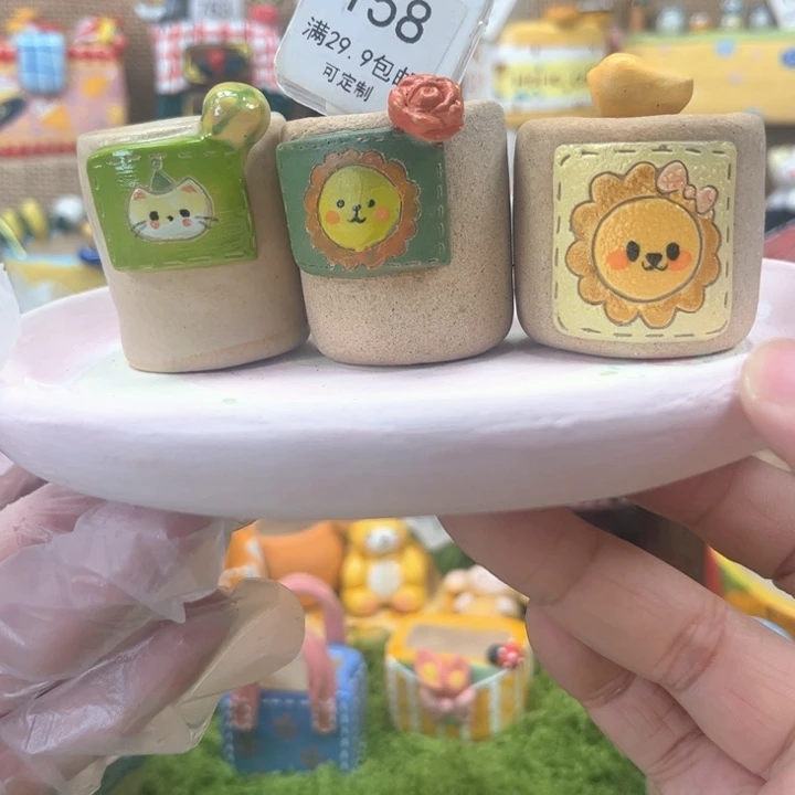 158三个素烧花盆套装的