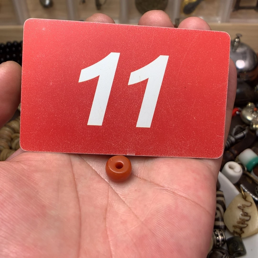 桃核吊坠鑫**n………………………………