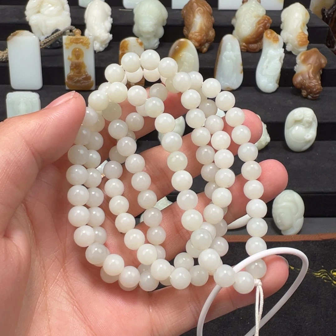 和田玉颈饰未镶嵌