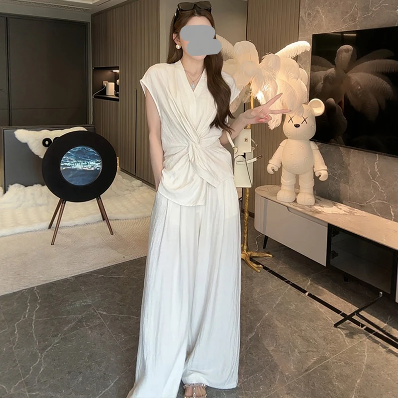 2025夏季新款韩版极简风显瘦高级感扭结无袖上衣+阔腿裤两件套女