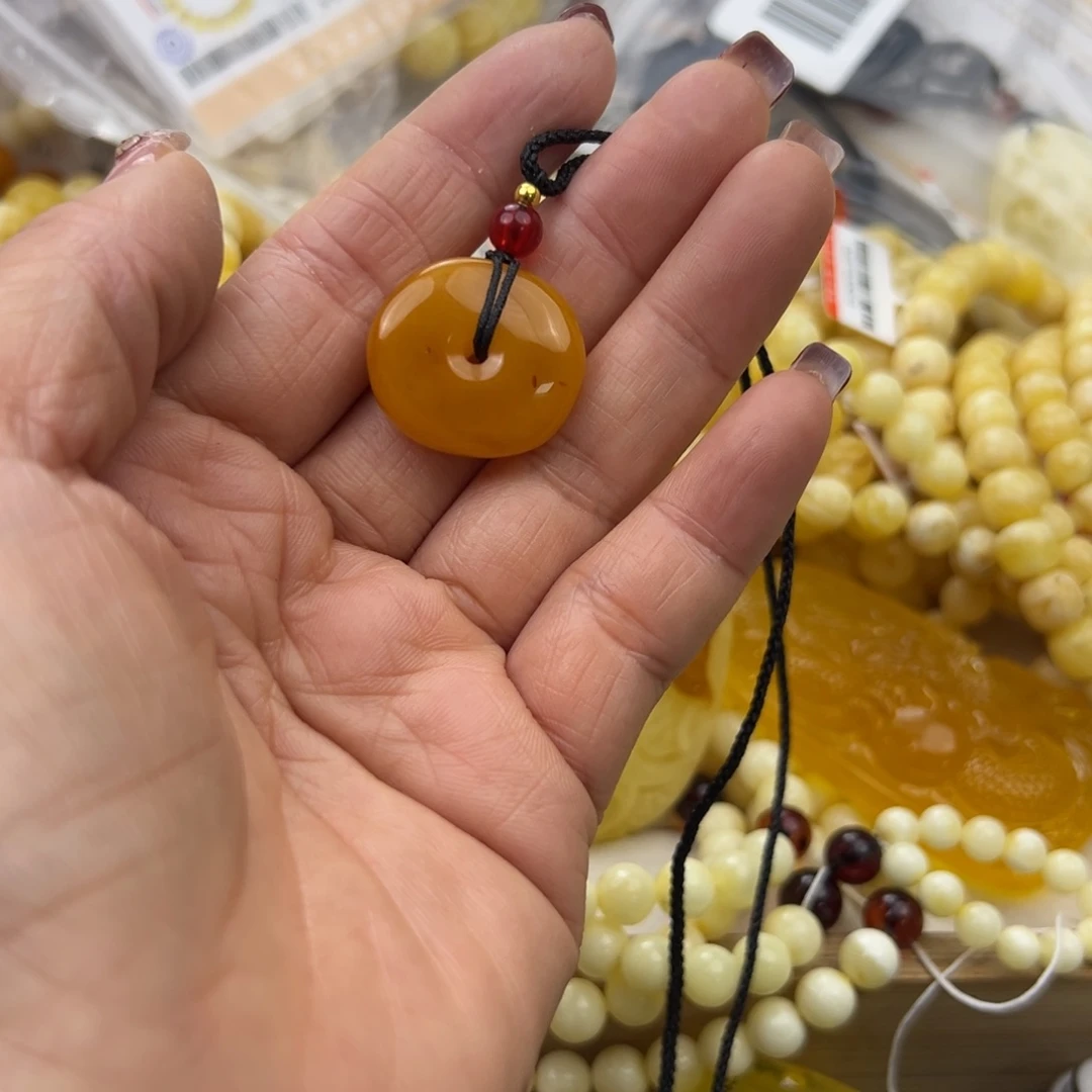 琥珀珠宝奇石未镶嵌