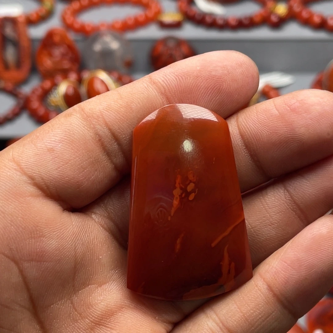 南红玛瑙未镶嵌珠宝奇石吊坠