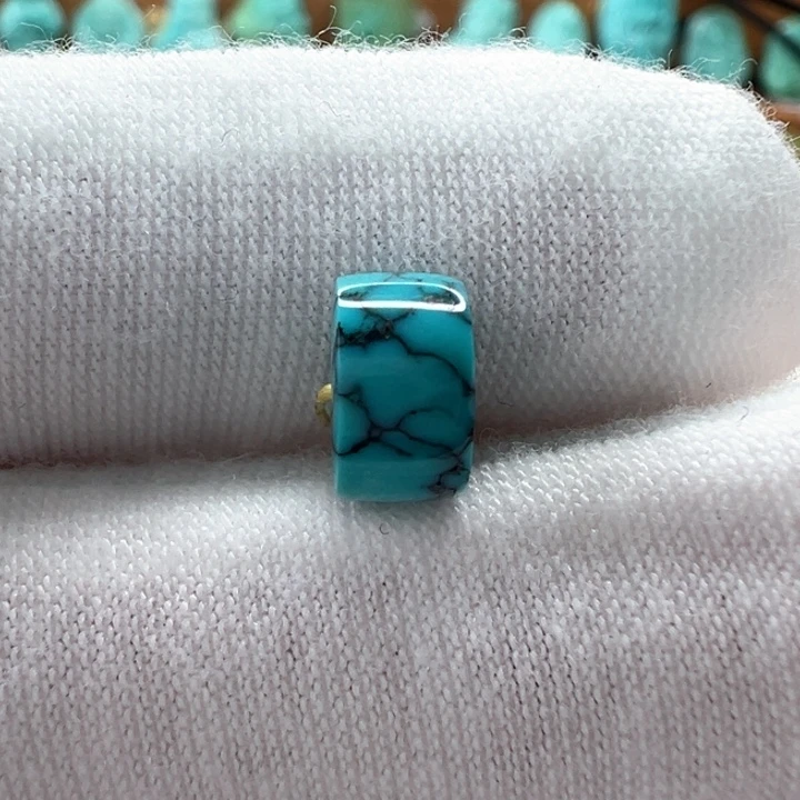绿松石未镶嵌直切珠7.8mm