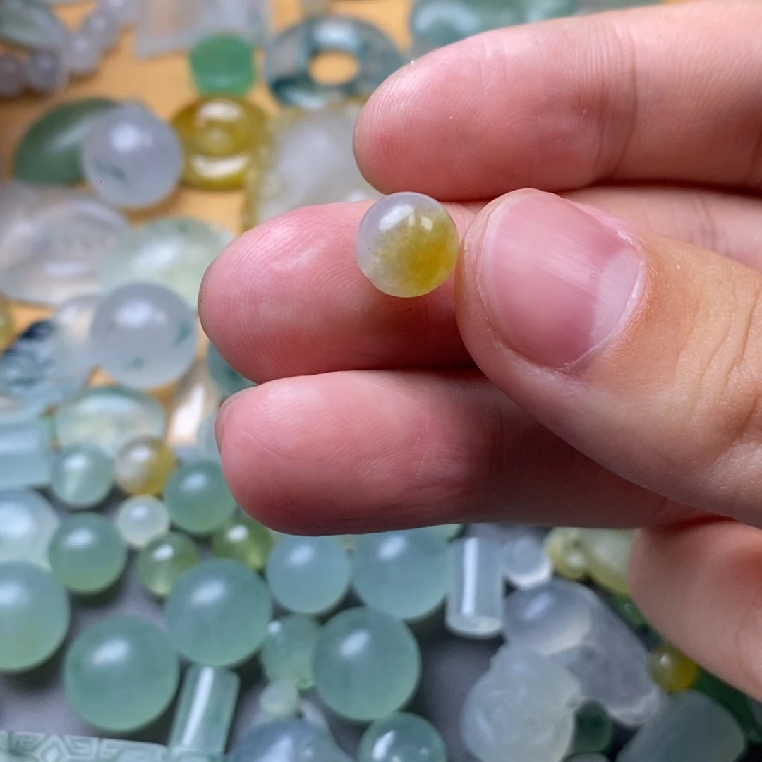 定制翡翠未镶嵌珠子