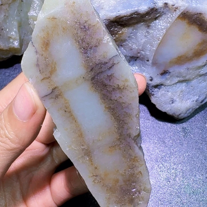 未镶嵌和田玉（糖玉）珠宝半成品