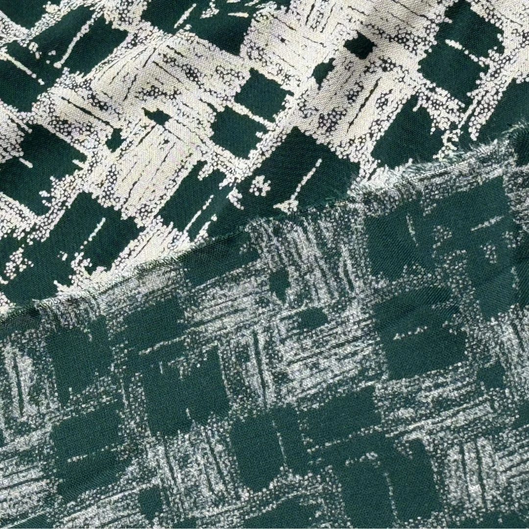 彩色雕印棉绸.小香风绿.春夏连衣裙旗袍面料