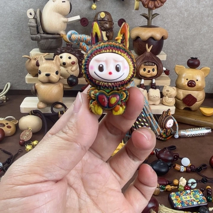 爱***恒彩虹木布布挂件一只