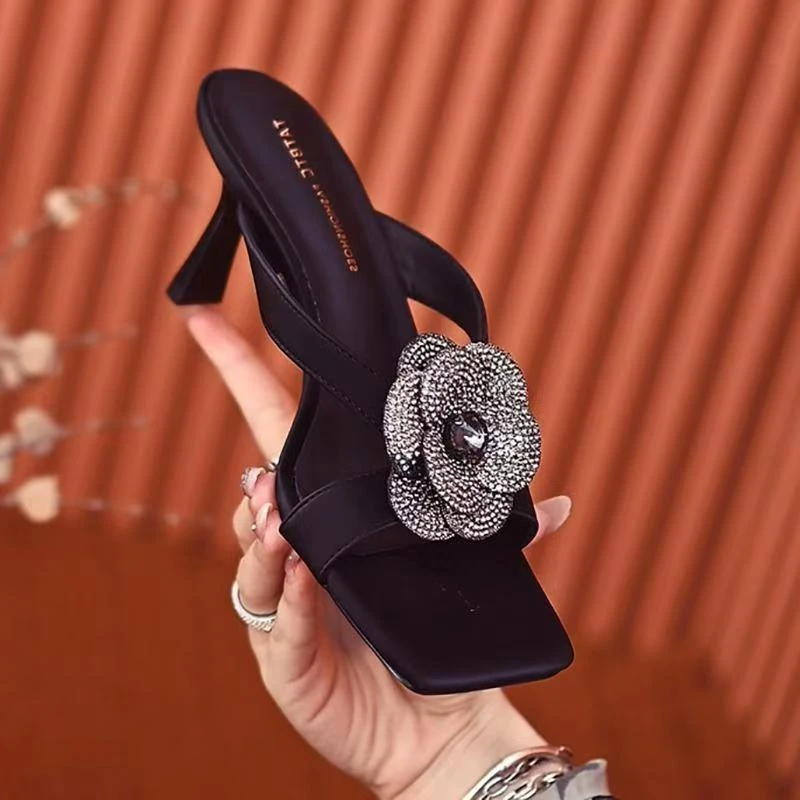 时尚百搭女士透气软底春夏粗跟中空凉鞋一字带尖头高跟鞋