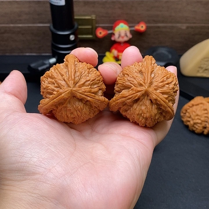 蛋***…把件文玩核桃白奔