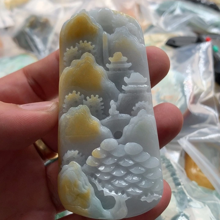 翡翠未镶嵌颈饰保真天然a货翡翠