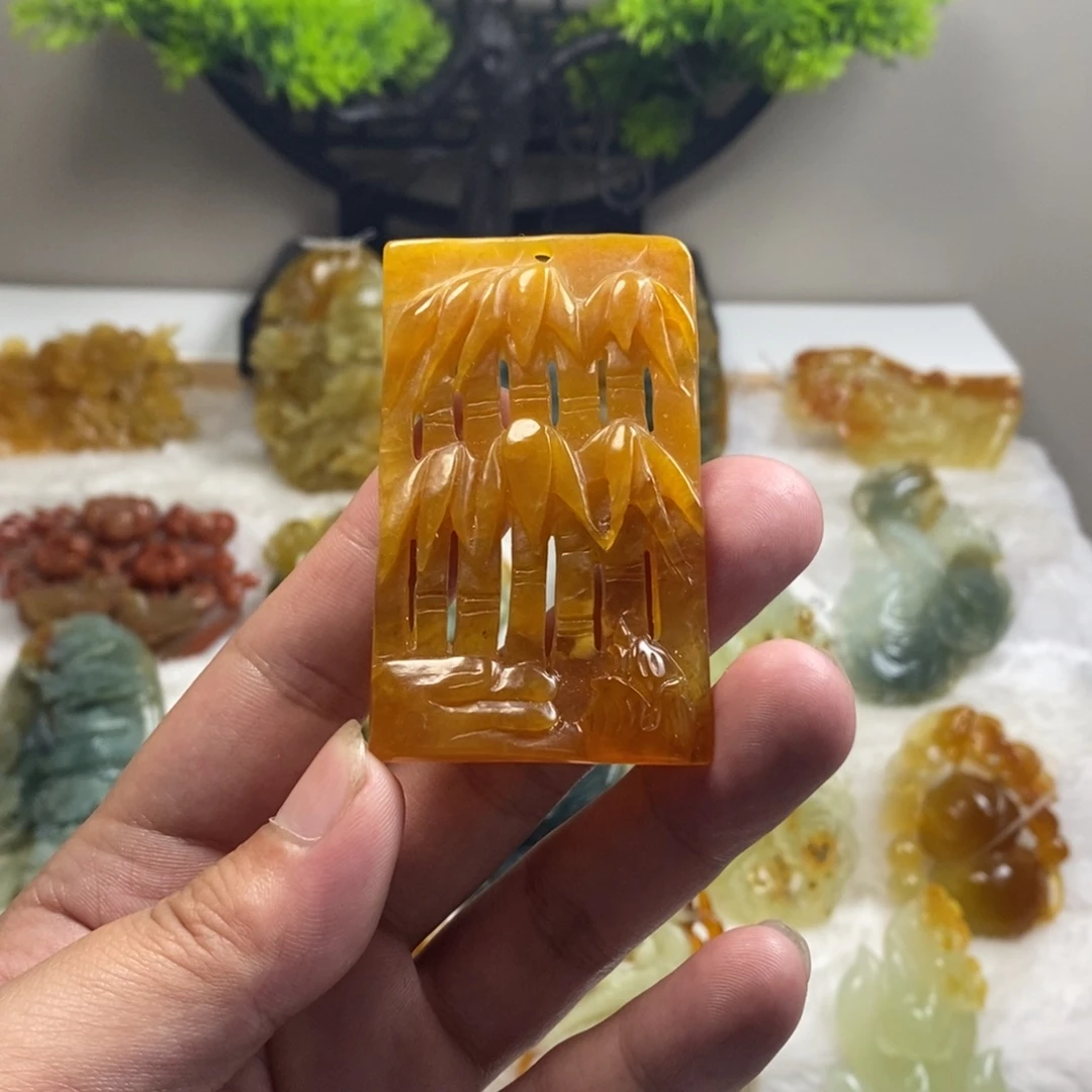 未镶嵌蛇纹石玉吊坠(不含链)