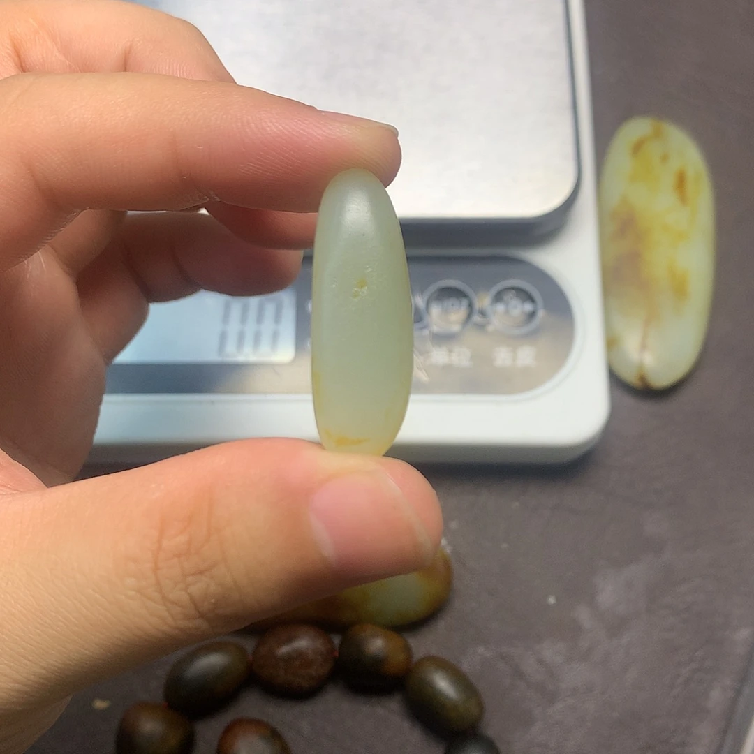 和田玉（糖玉）未镶嵌挂件