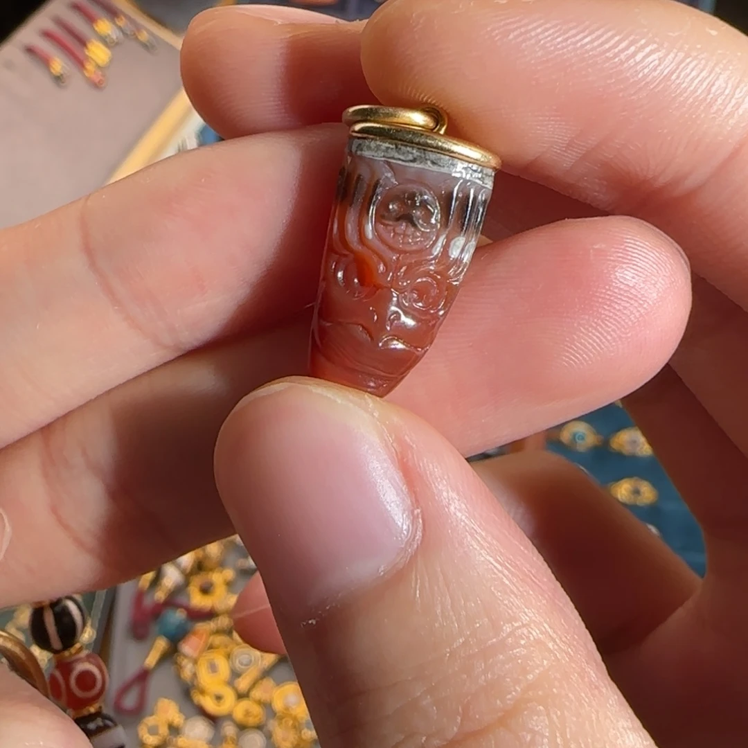 玛瑙/玉髓18K金镶嵌配饰